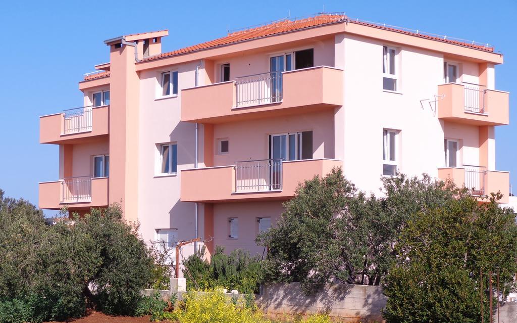 Villa Palas Apartments Rogoznica  Esterno foto
