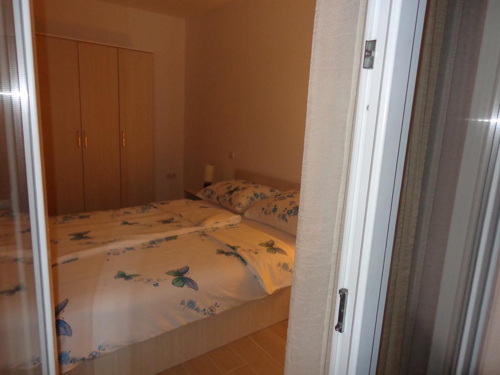 Villa Palas Apartments Rogoznica  Esterno foto